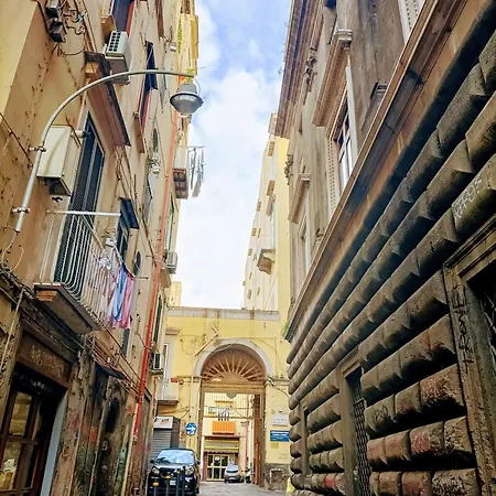Famme Sta Cuiete Centro Διαμέρισμα Νάπολη