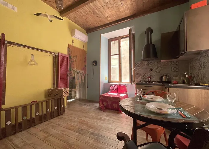 Famme Sta Cuiete Centro *